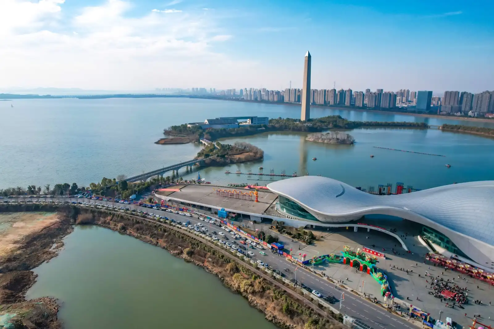 智能电子产品采购指南：企业办公设备与数码配件选型要点解析