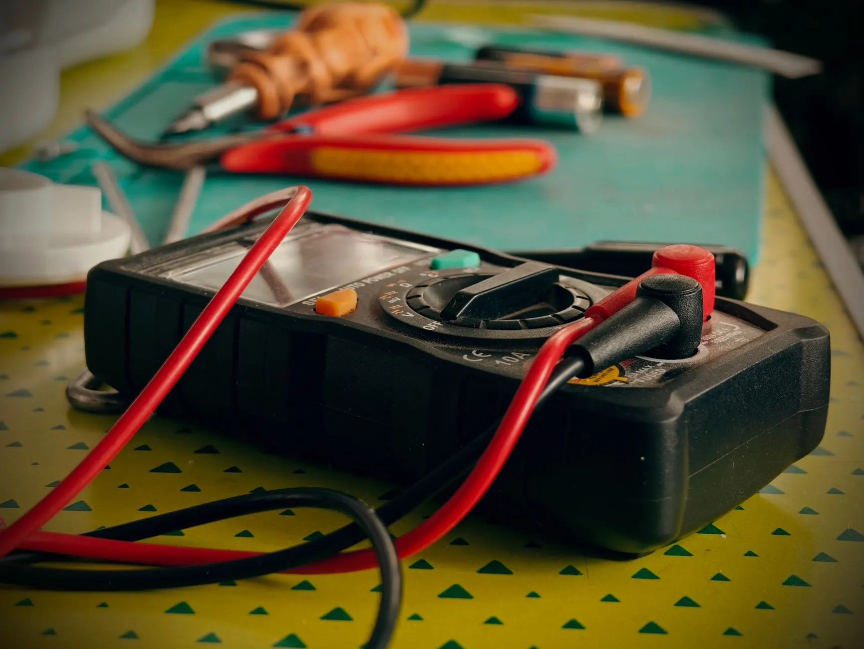 重庆艺点创享科技智能电子元器件选型参数与适配方案解析